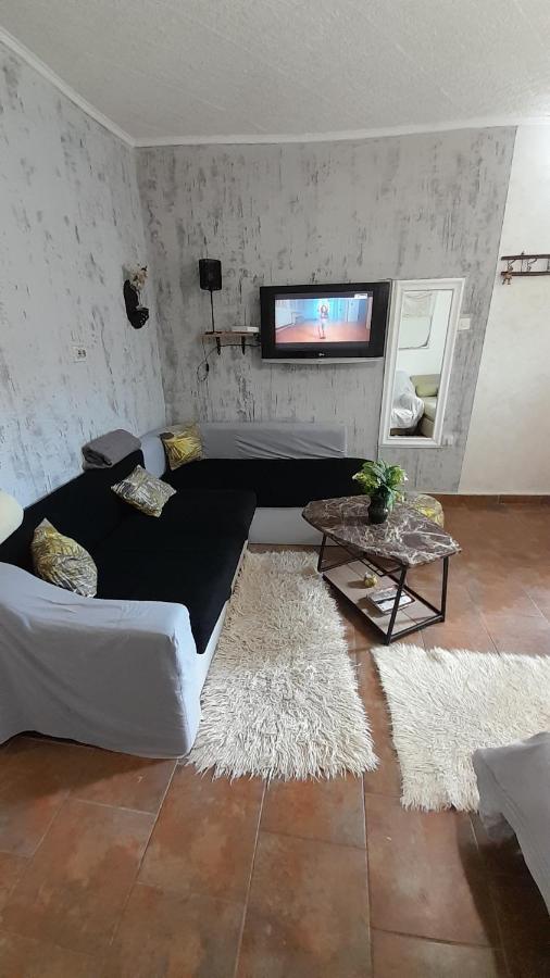 Kosta Apartments Subotica Buitenkant foto