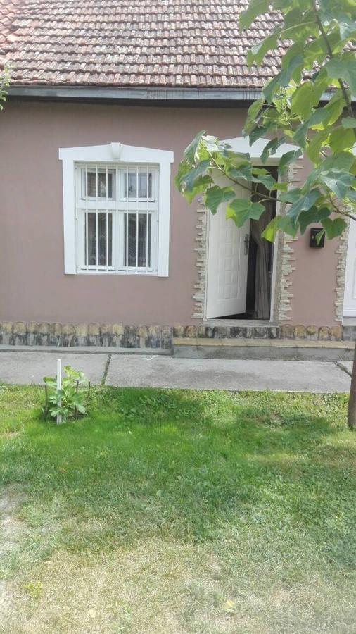 Kosta Apartments Subotica Buitenkant foto
